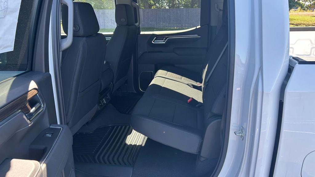 new 2025 Chevrolet Silverado 1500 car, priced at $48,979