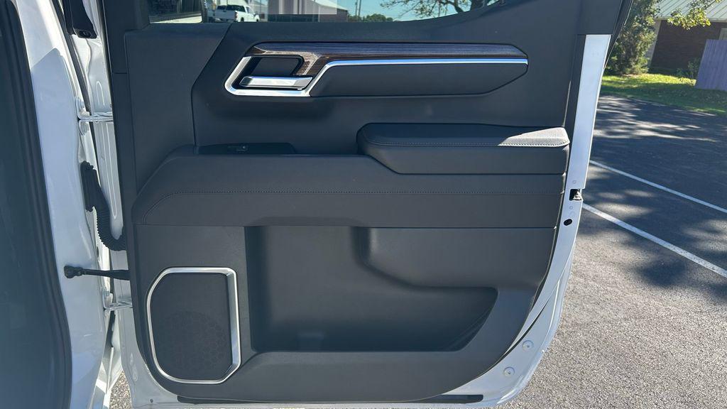 new 2025 Chevrolet Silverado 1500 car, priced at $48,979