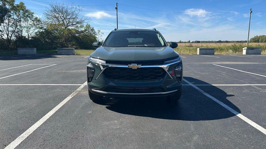 new 2025 Chevrolet Trax car, priced at $24,690