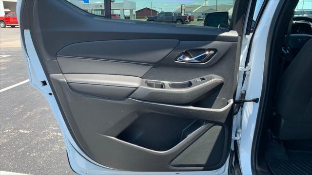 used 2022 Chevrolet Traverse car, priced at $28,323