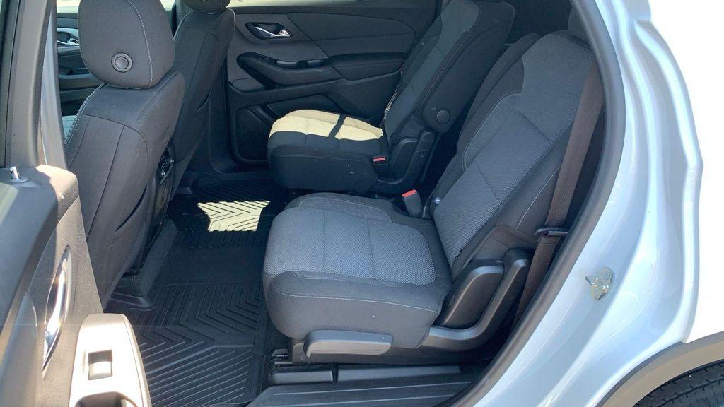 used 2022 Chevrolet Traverse car, priced at $26,519