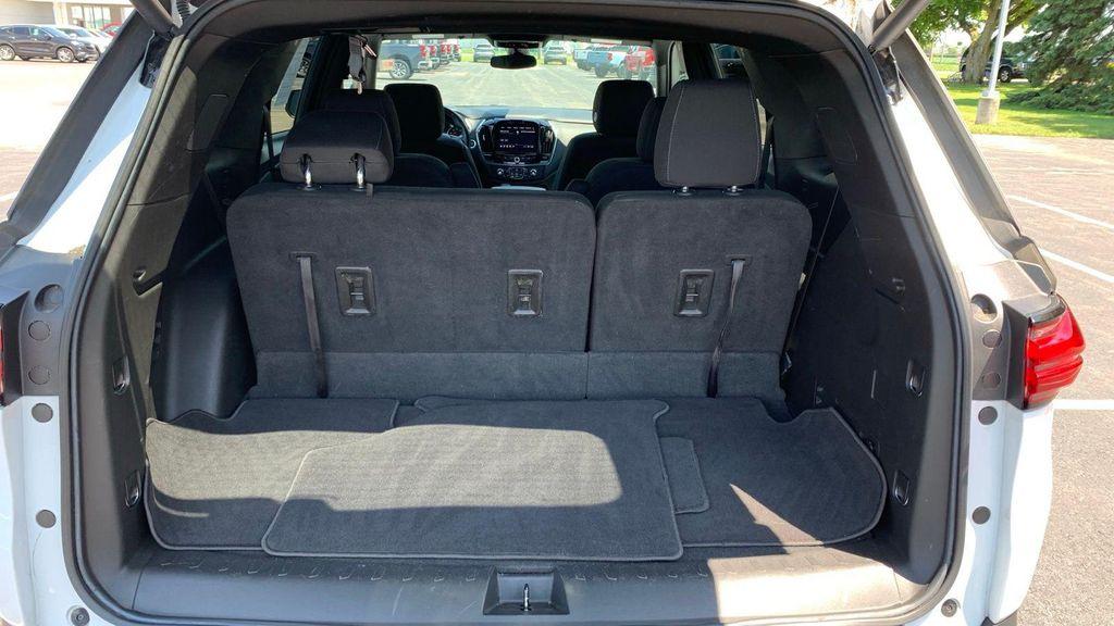 used 2022 Chevrolet Traverse car, priced at $26,519