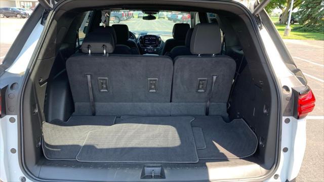 used 2022 Chevrolet Traverse car, priced at $28,323