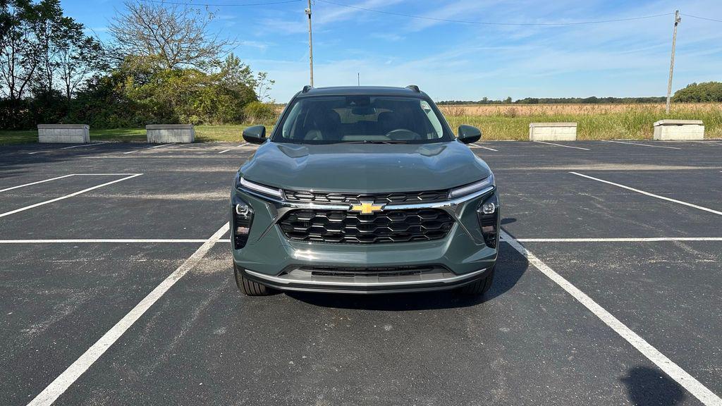 new 2025 Chevrolet Trax car, priced at $24,990