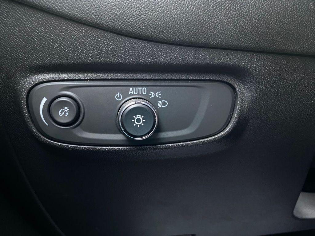 used 2022 Chevrolet Equinox car, priced at $20,978