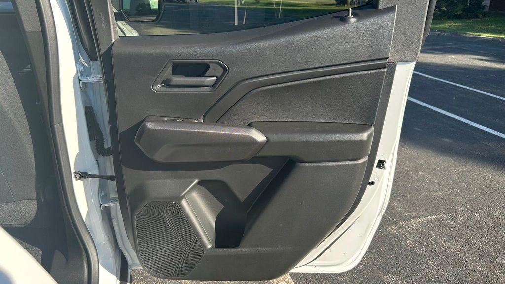 new 2026 Chevrolet Colorado car, priced at $32,033