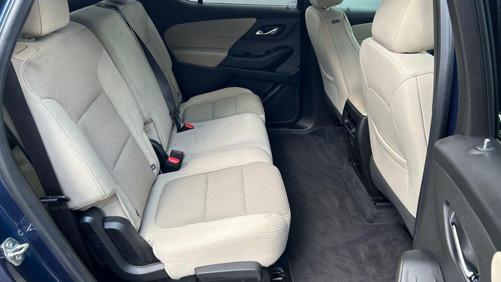 used 2022 Chevrolet Traverse car, priced at $23,999
