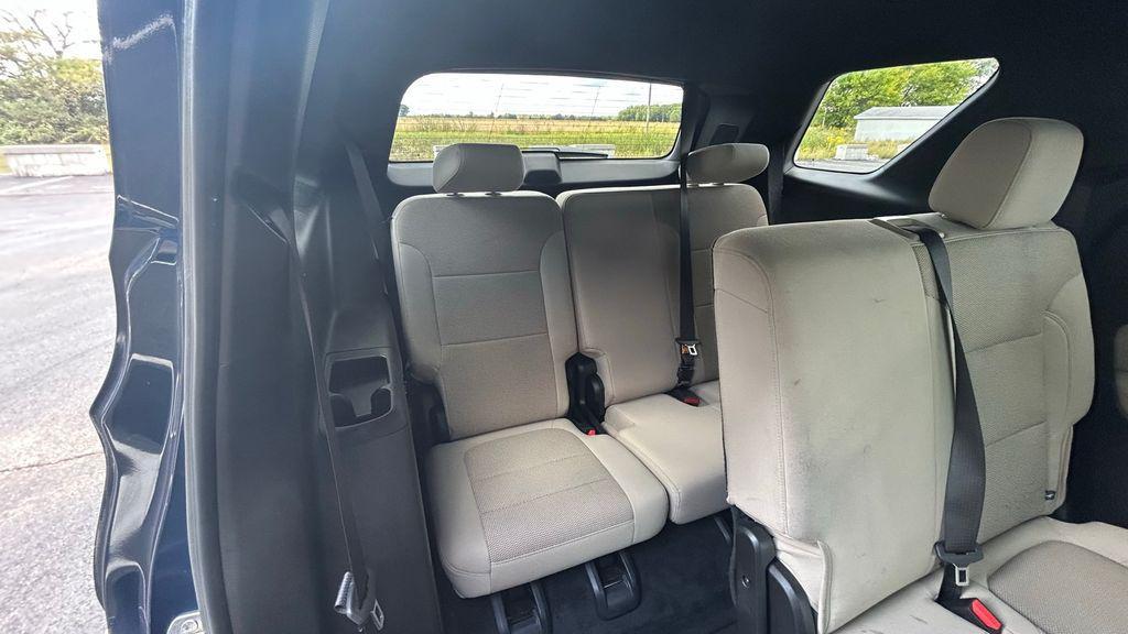 used 2022 Chevrolet Traverse car, priced at $23,999