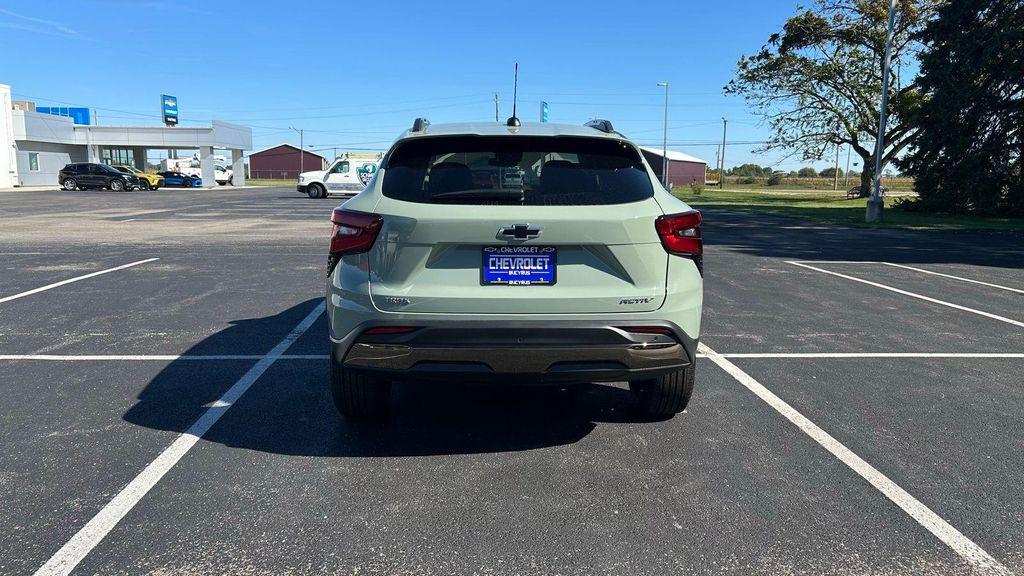 new 2025 Chevrolet Trax car, priced at $26,690