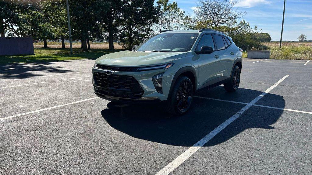 new 2025 Chevrolet Trax car, priced at $26,690
