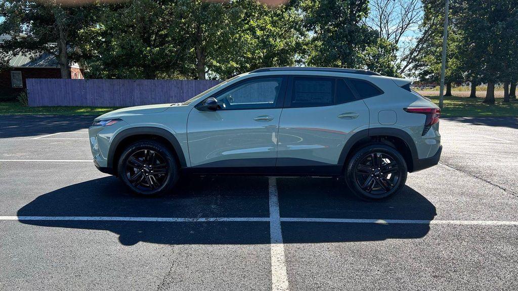 new 2025 Chevrolet Trax car, priced at $26,690