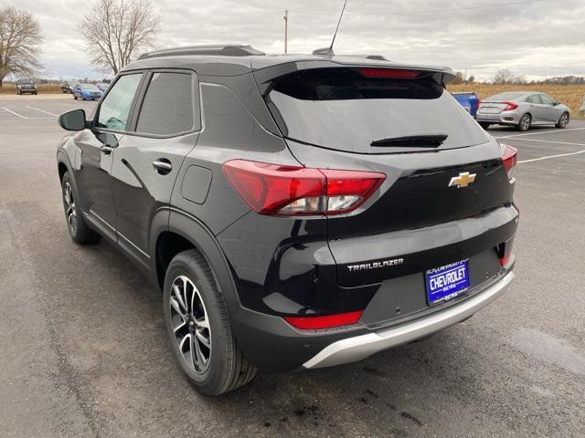 new 2025 Chevrolet TrailBlazer car, priced at $24,385