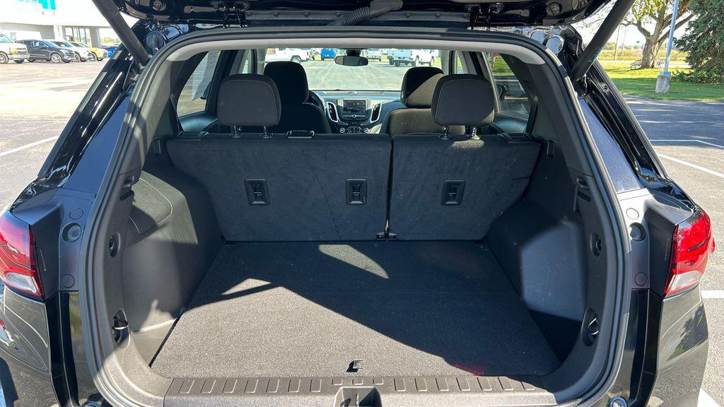 used 2023 Chevrolet Equinox car, priced at $23,999