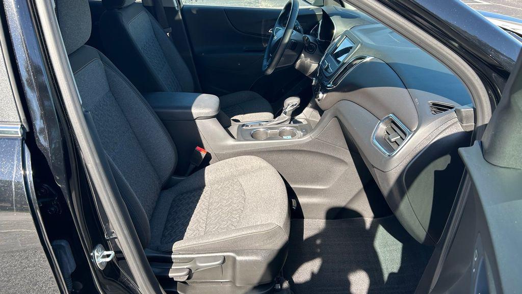 used 2023 Chevrolet Equinox car, priced at $23,999
