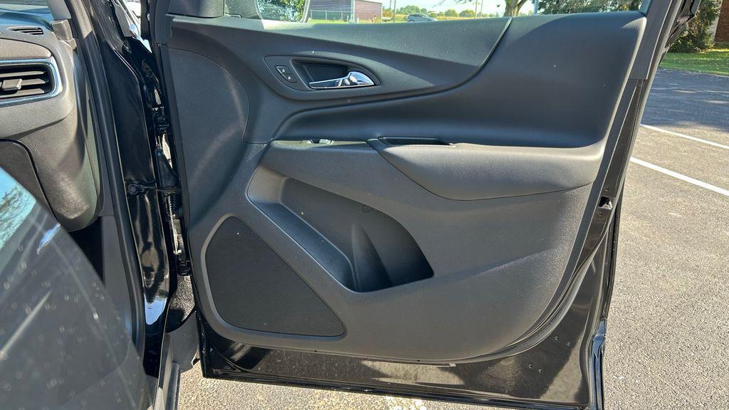 used 2023 Chevrolet Equinox car, priced at $23,999