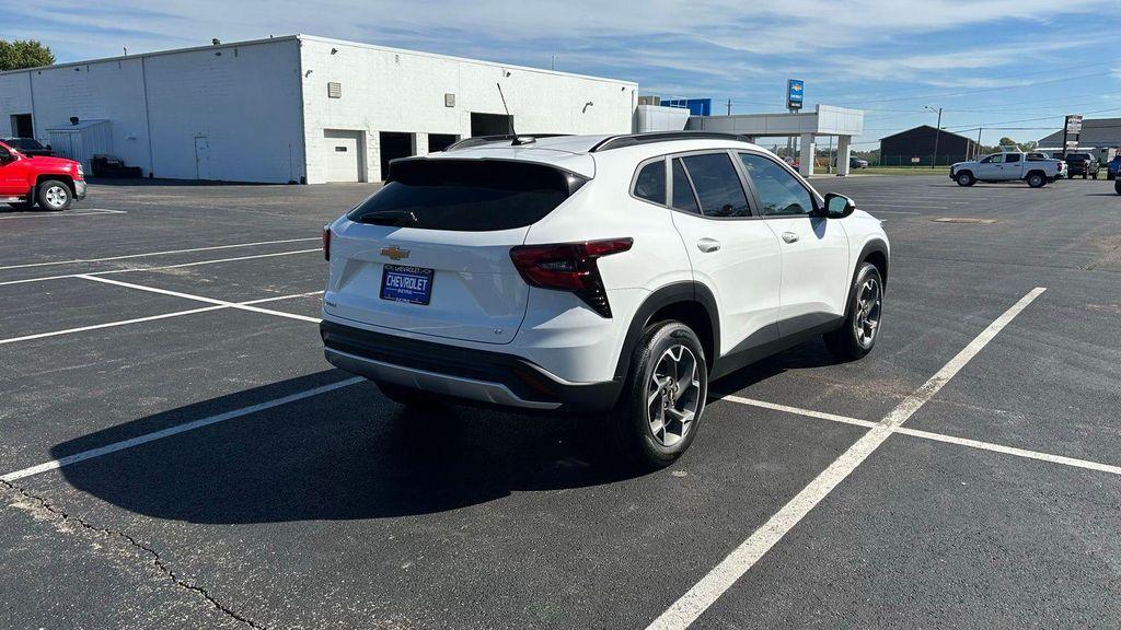 new 2025 Chevrolet Trax car, priced at $24,690