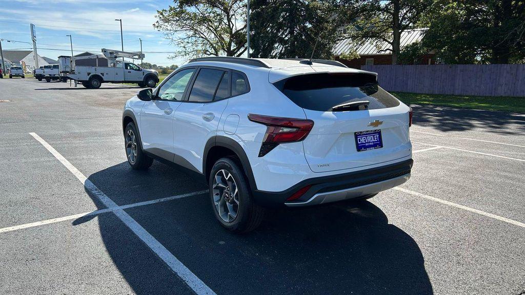 new 2025 Chevrolet Trax car, priced at $24,690