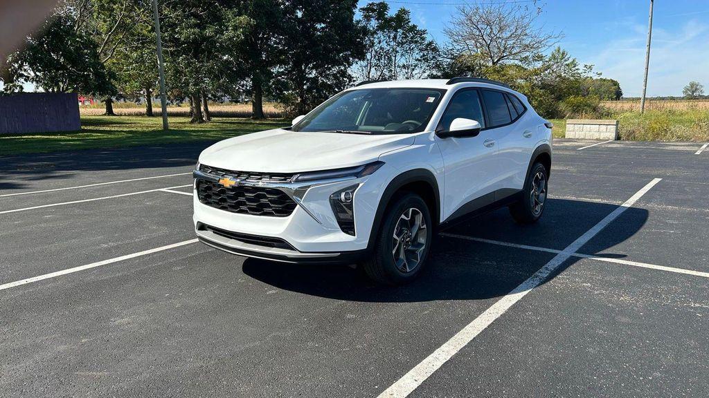 new 2025 Chevrolet Trax car, priced at $24,690