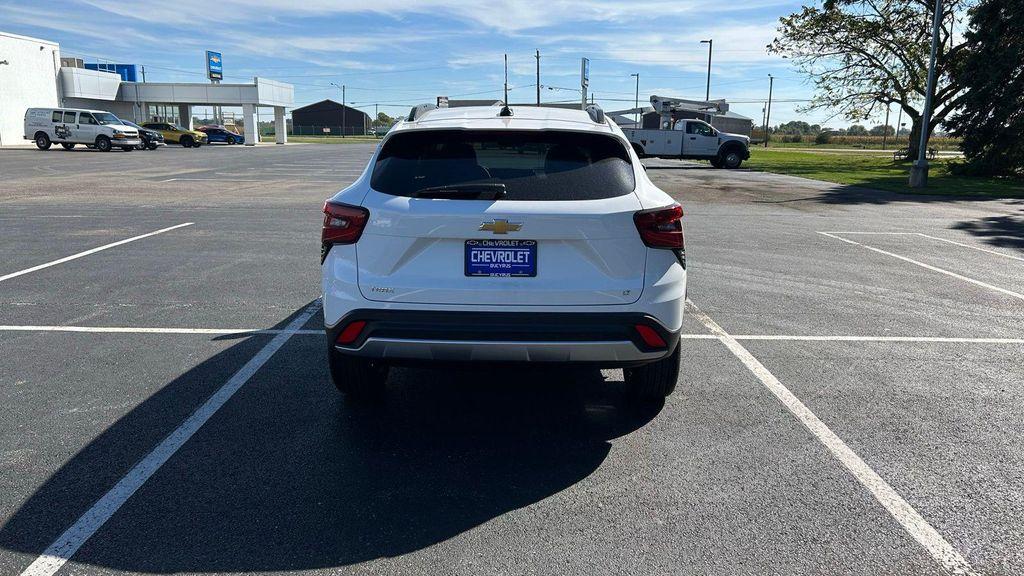 new 2025 Chevrolet Trax car, priced at $24,690