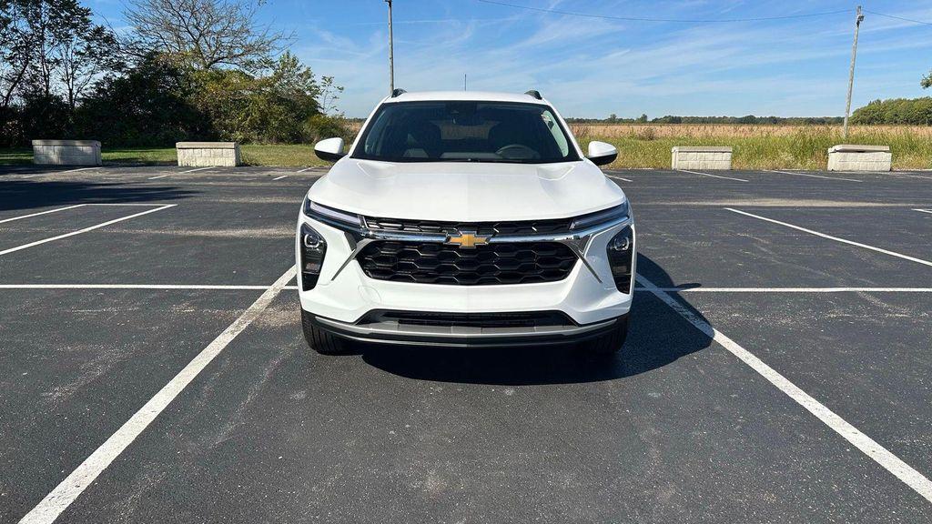 new 2025 Chevrolet Trax car, priced at $24,690