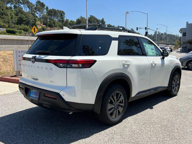 new 2024 Nissan Pathfinder car, priced at $39,725