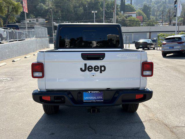 used 2022 Jeep Gladiator car, priced at $31,800