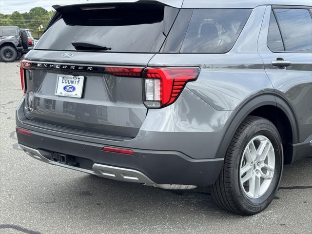 new 2025 Ford Explorer car, priced at $42,430