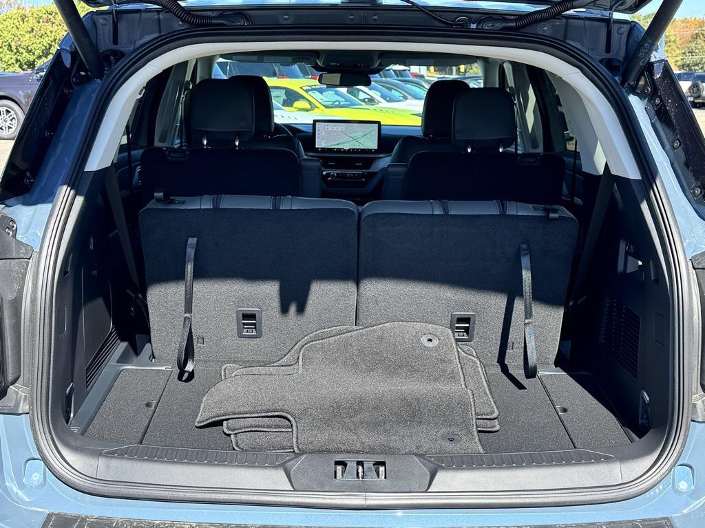 new 2025 Ford Explorer car, priced at $44,660