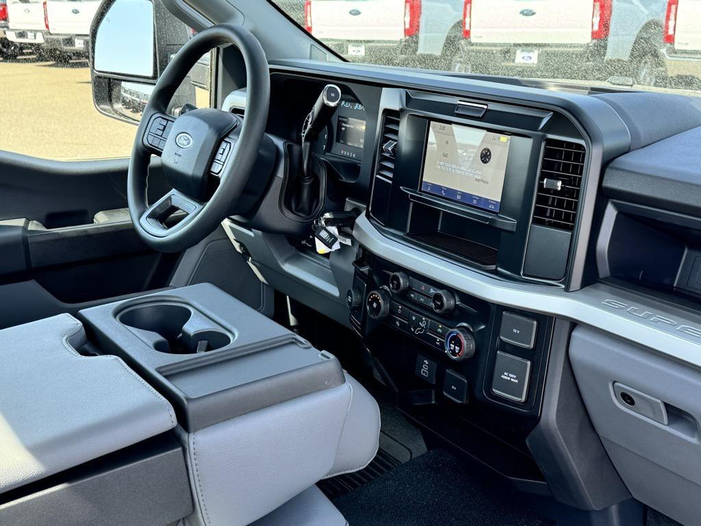 new 2025 Ford F-250 car, priced at $43,000