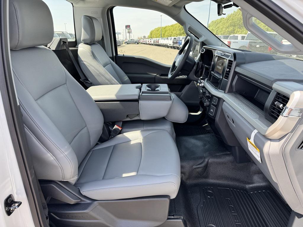 new 2025 Ford F-250 car, priced at $43,000