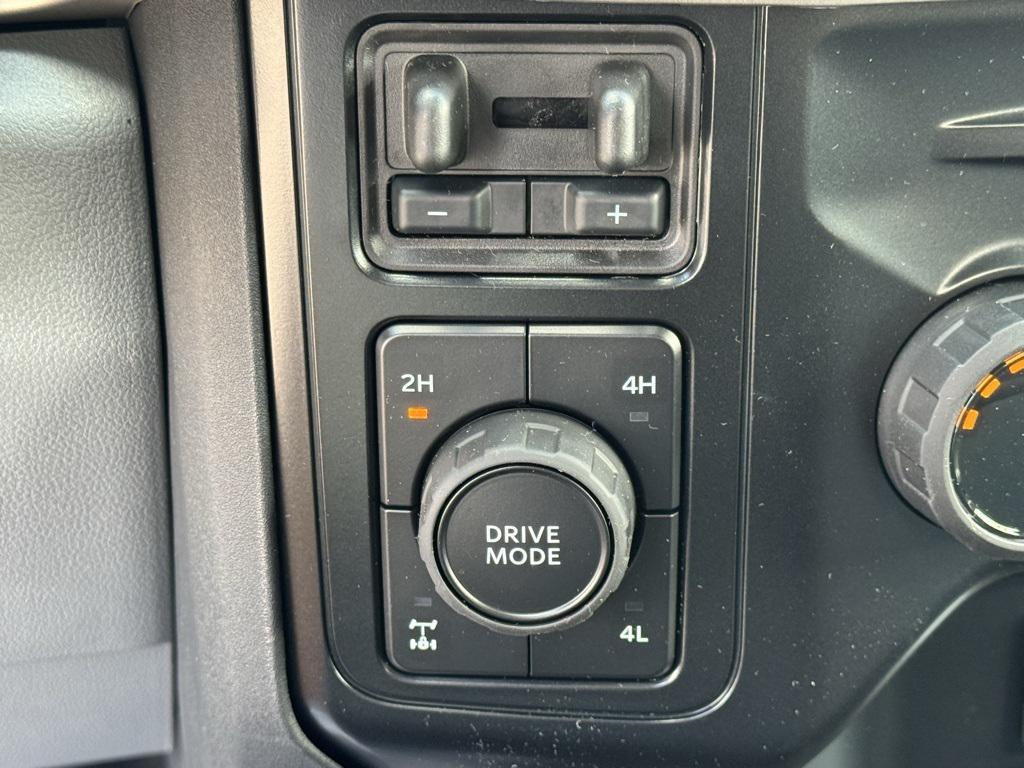 new 2025 Ford F-350 car, priced at $59,740