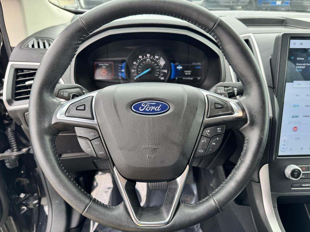 used 2022 Ford Edge car, priced at $24,998