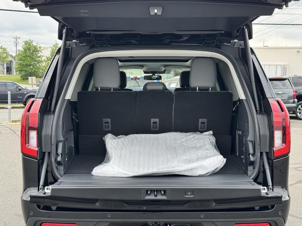new 2025 Ford Expedition car, priced at $70,650