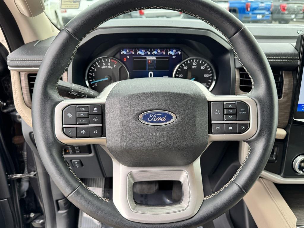 used 2024 Ford Expedition car, priced at $63,998