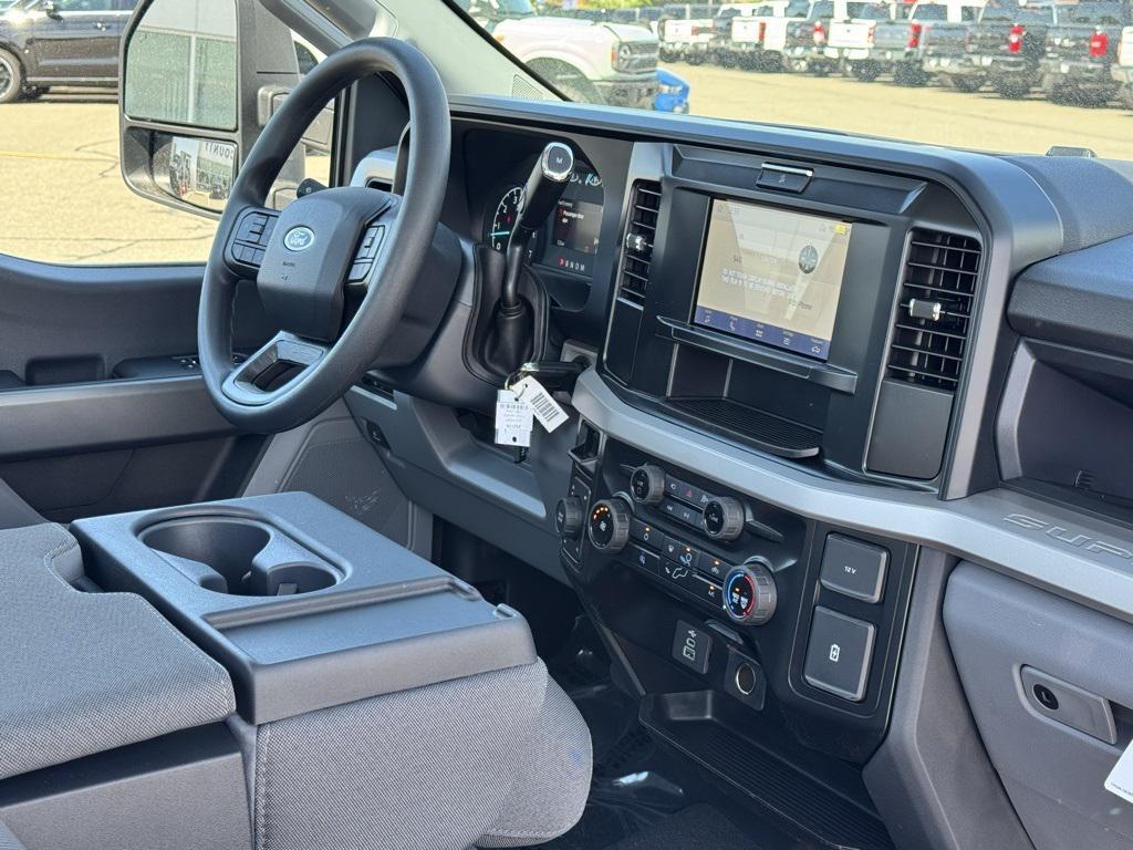 new 2025 Ford F-350 car, priced at $55,064