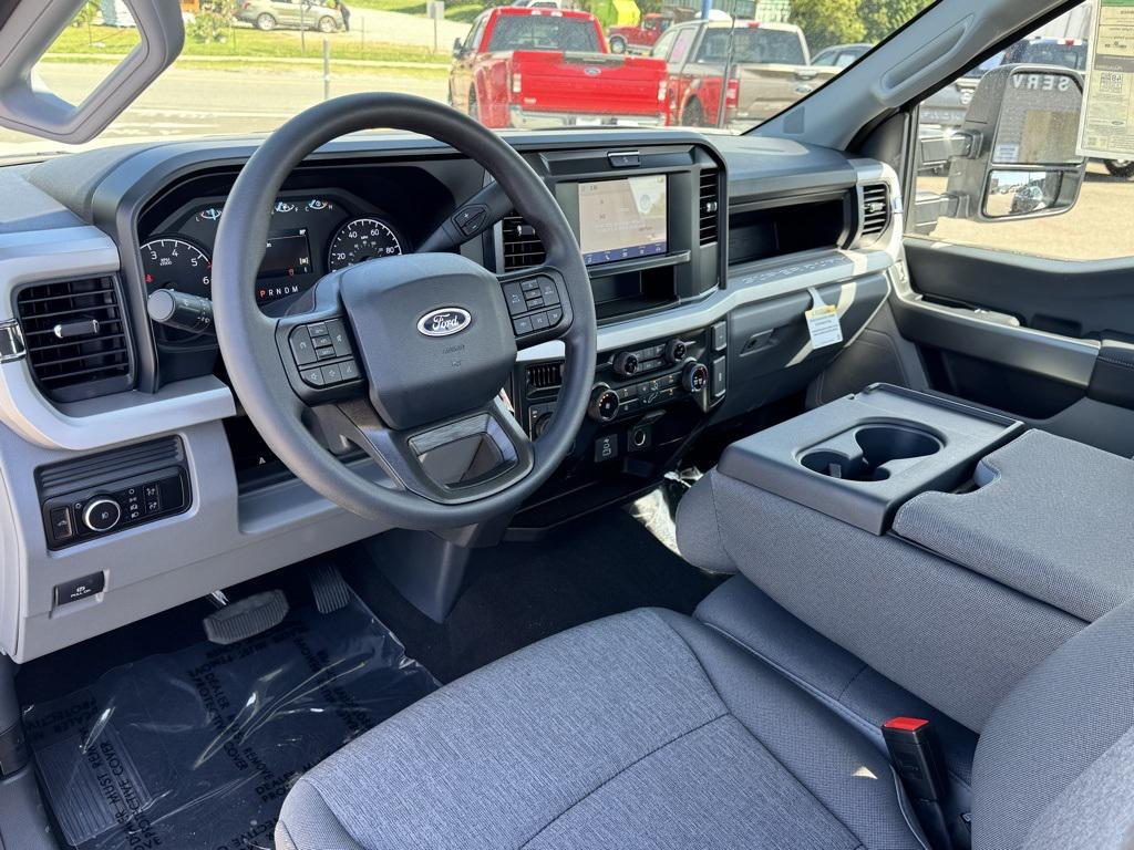 new 2025 Ford F-350 car, priced at $55,064