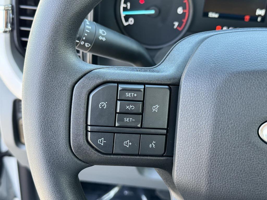 new 2025 Ford F-350 car, priced at $55,064