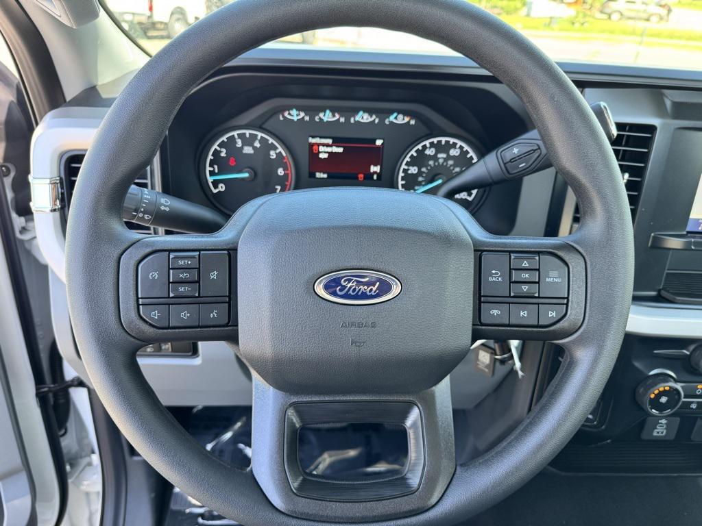 new 2025 Ford F-350 car, priced at $55,064
