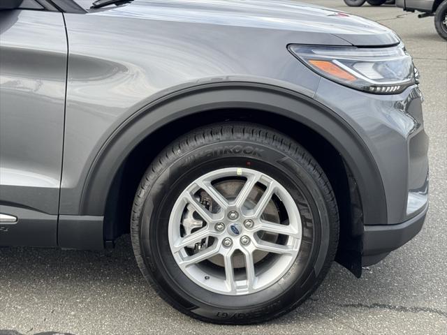 new 2025 Ford Explorer car, priced at $39,550