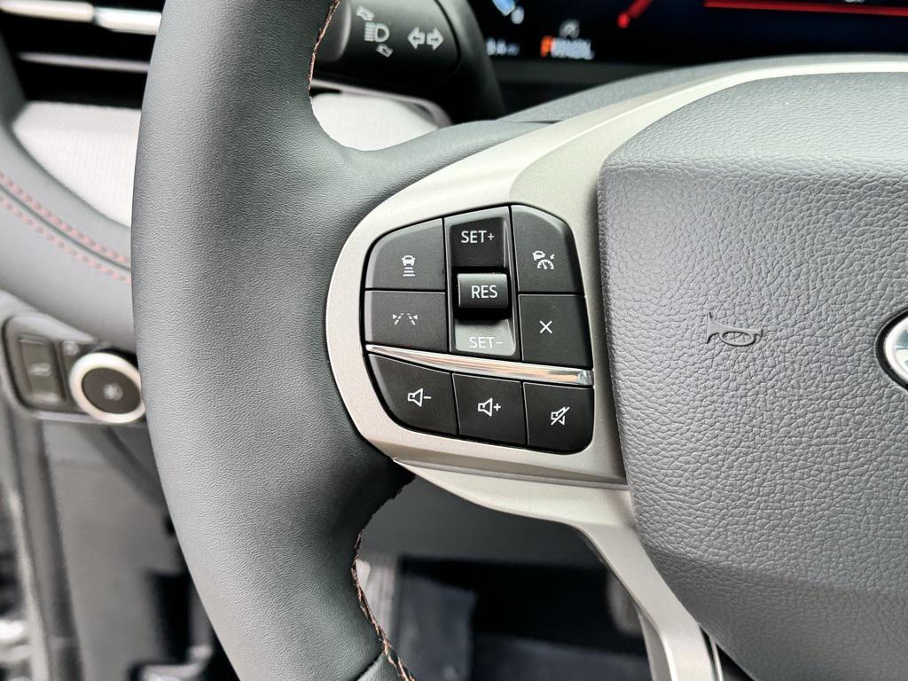 new 2025 Ford Explorer car, priced at $49,355