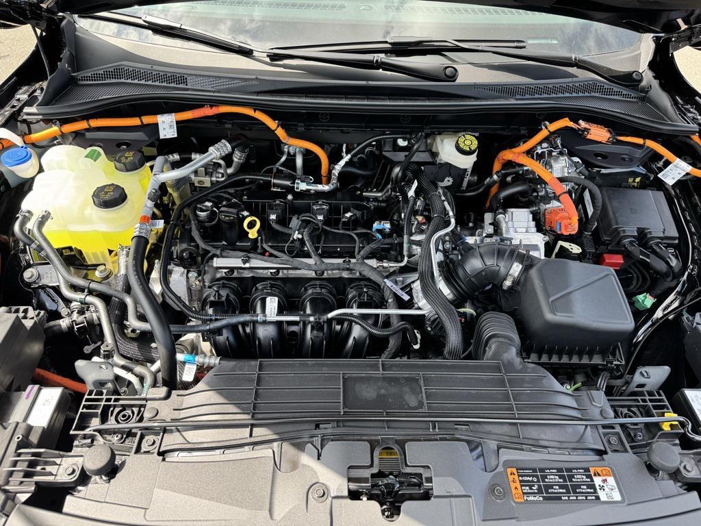 new 2025 Ford Escape PHEV car, priced at $39,985