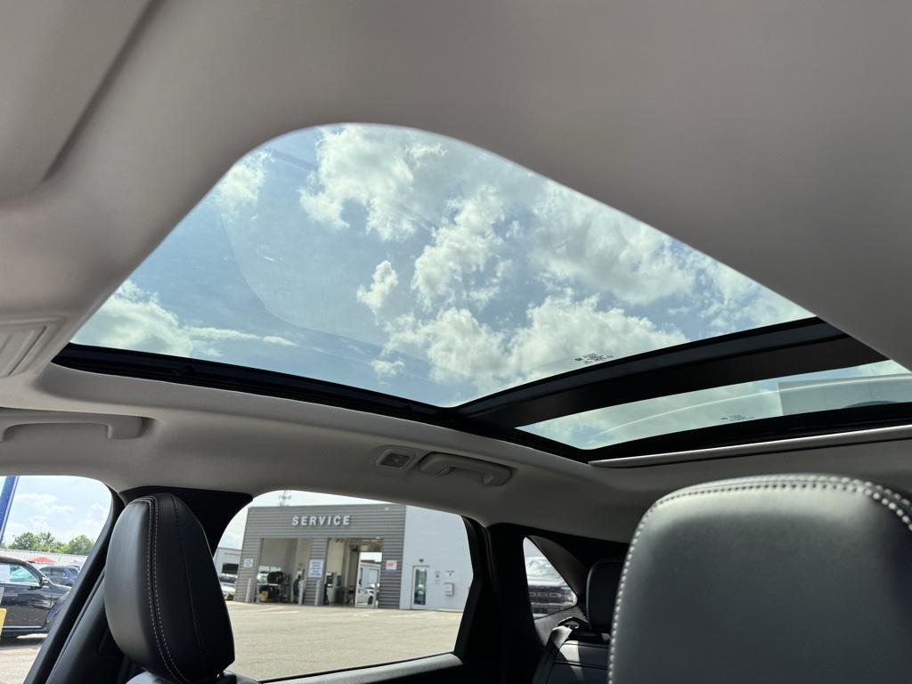 new 2025 Ford Escape PHEV car, priced at $39,985