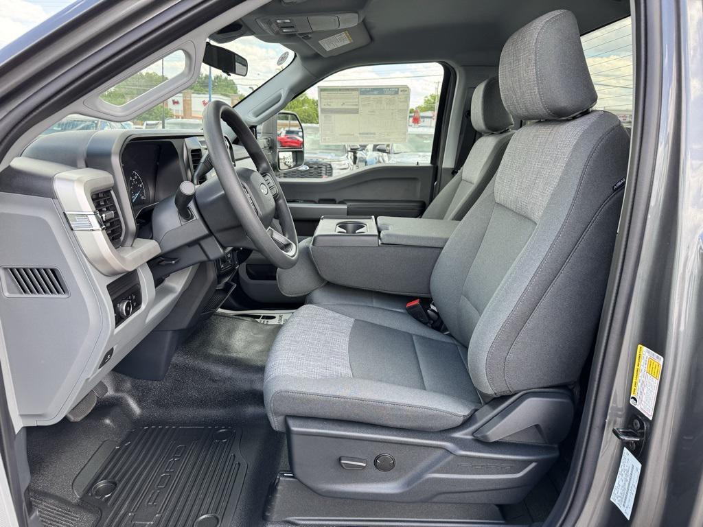 new 2025 Ford F-350 car, priced at $55,500