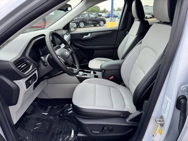 new 2025 Ford Escape PHEV car, priced at $32,500
