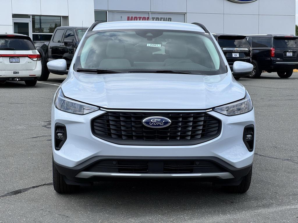 new 2025 Ford Escape PHEV car, priced at $38,000