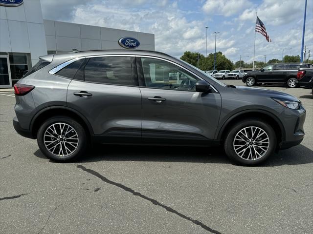 new 2024 Ford Escape car, priced at $40,000