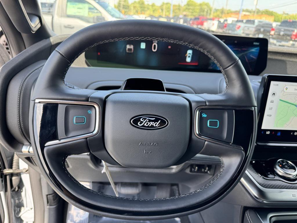 new 2025 Ford Expedition car, priced at $83,485