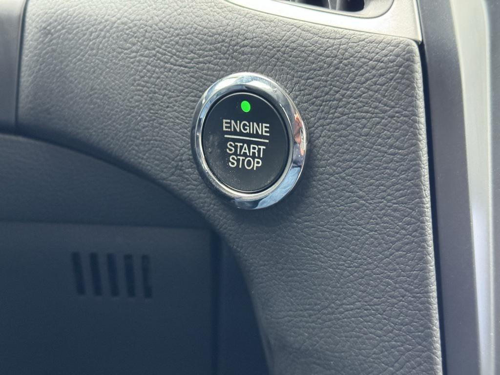 used 2023 Ford Edge car, priced at $27,500