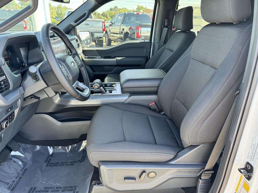 new 2025 Ford F-150 car, priced at $62,020