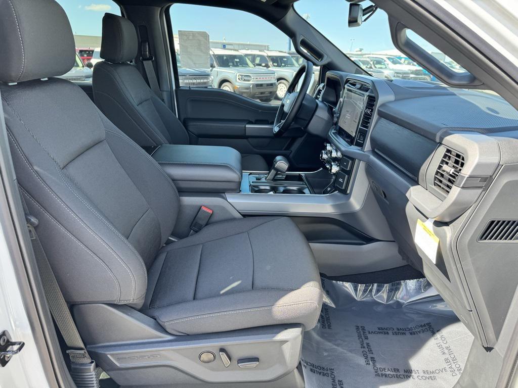 new 2025 Ford F-150 car, priced at $62,020